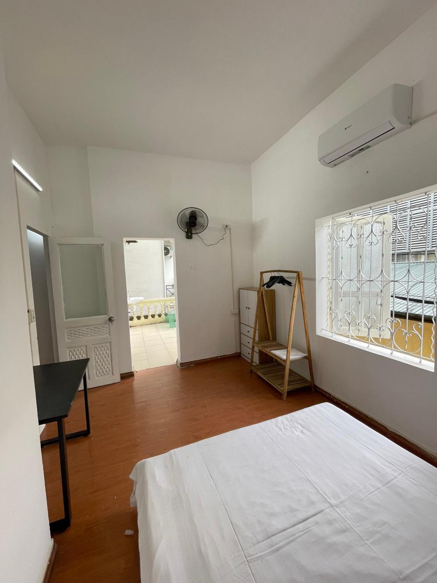 Khách sạn Ha Noi *